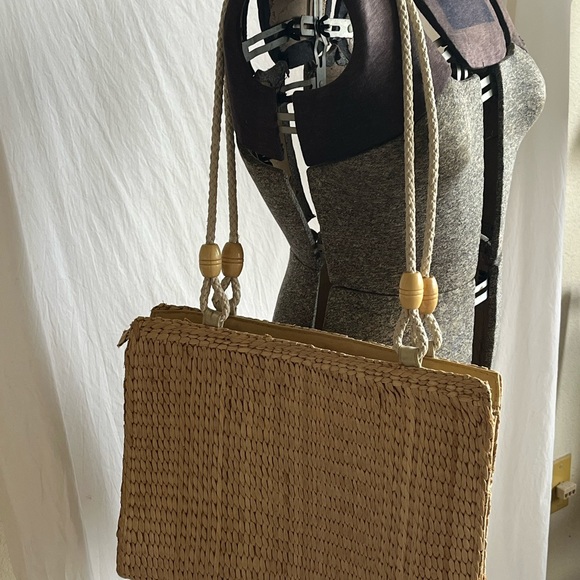 Purse - Picture 2 of 2